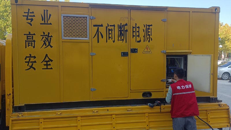 长治柴油发电机组和UPS电源配合使用时，如何避免切换过程中的电力中断？